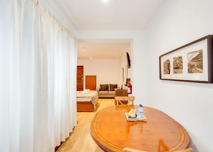 Lejlighed Bonjardim Downtown By Da'home