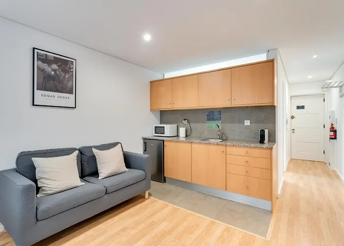 Bonjardim Downtown By Da'home *