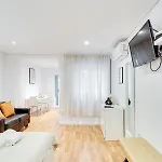 Bonjardim Downtown By Da'home