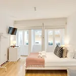 Bonjardim Downtown By Da'home