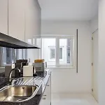 Bonjardim Downtown By Da'home
