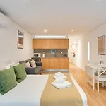 Bonjardim Downtown By Da'home *