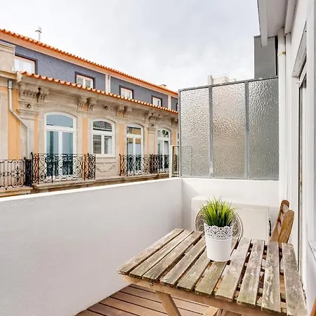 Апартаменты Bonjardim Downtown By Da'home