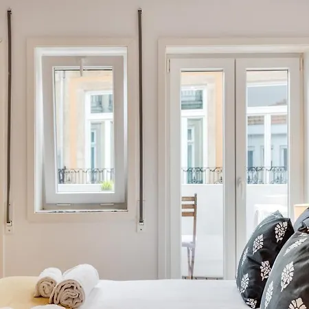 Апартаменты Bonjardim Downtown By Da'home *