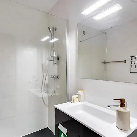 Bonjardim Downtown By Da'home