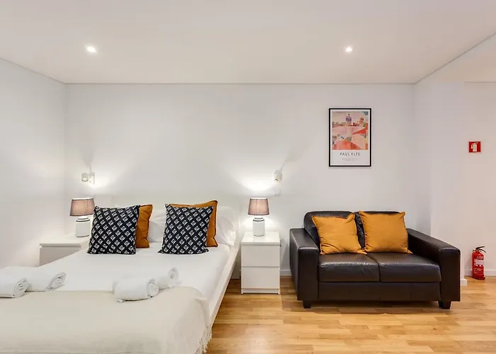 Bonjardim Downtown By Da'home