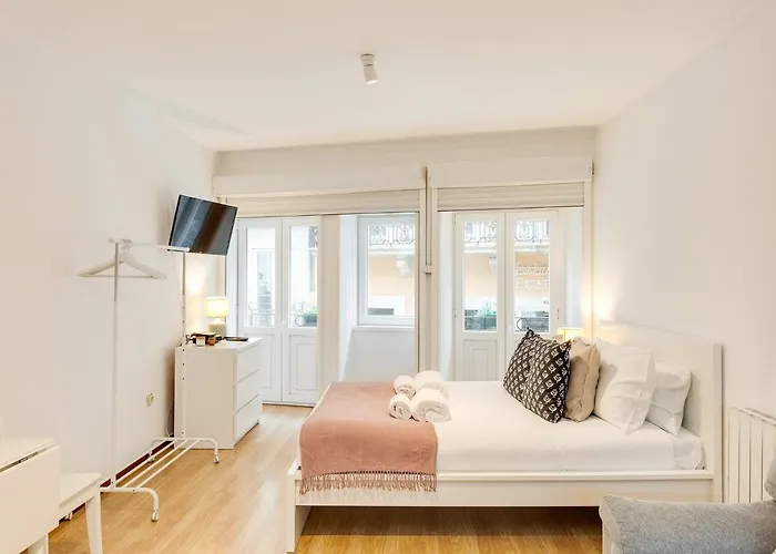 Bonjardim Downtown By Da'home